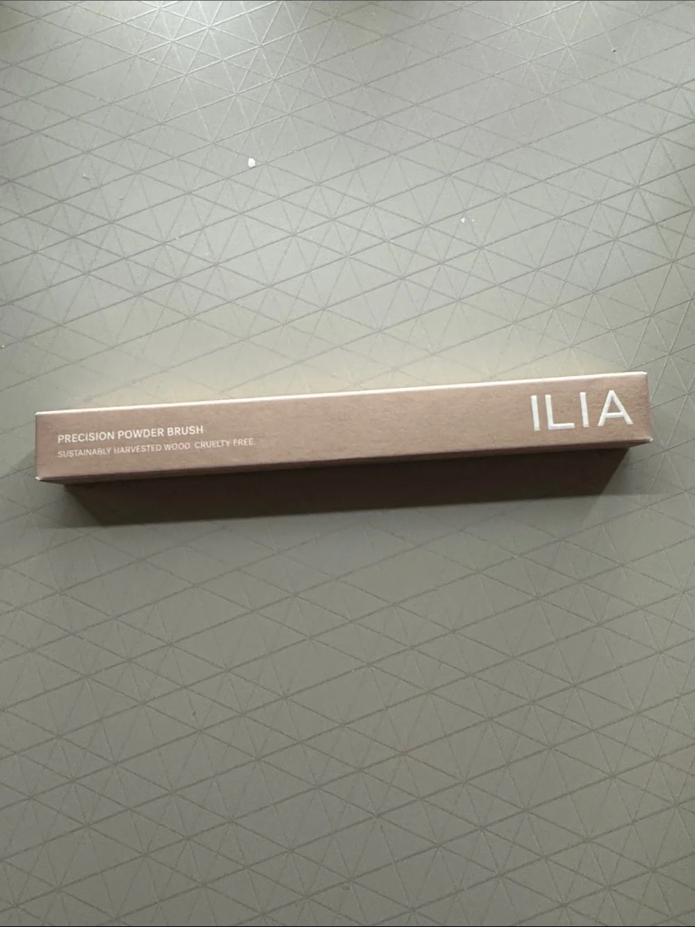 ilia beauty Precision Powder Brush